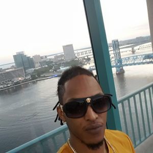 Meet your Posher, Gino